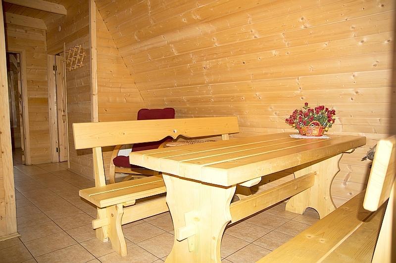 Hacjenda - Apartamenty I Pokoje Goscinne Czarna Góra Habitación foto